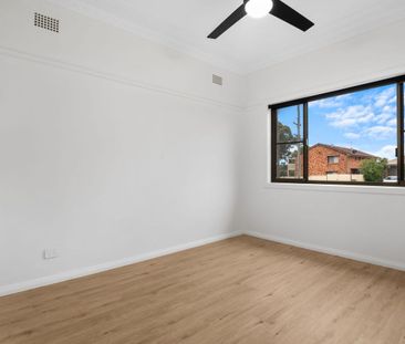 Renovated 2 Bedroom Home - Photo 1