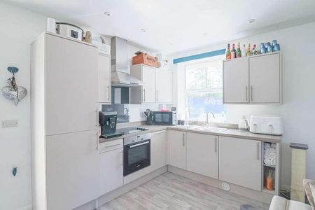 Trego House, Worle - Ground Floor Apartment - Own Entrance, BS22 - Photo 4