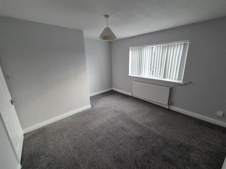 2 bedroom semi-detached house to rent - Photo 2
