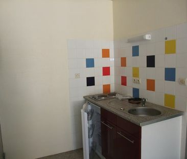Location Appartement 1 pièce 20m² COUTANCES 50200 - Photo 1