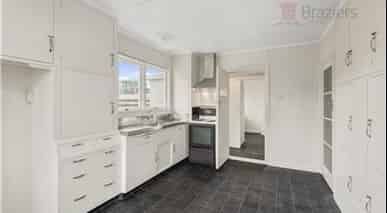 Four Bedroom home in a great location - Photo 3