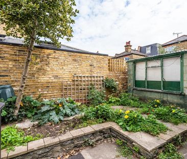 2 bedroom maisonette to rent - Photo 3