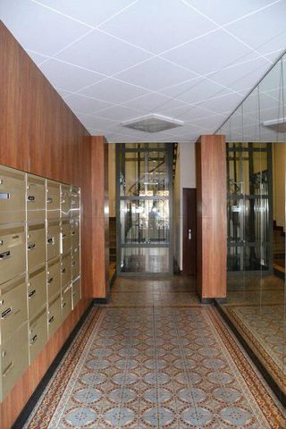 Beautiful 4.0 room apartment in an old building - Photo 4