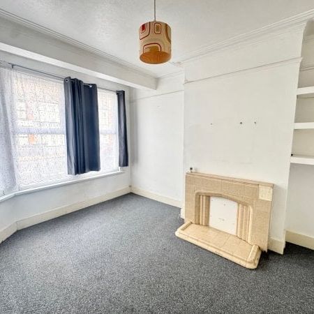 Henniker Gardens, East Ham E6, Property for rent - Photo 1