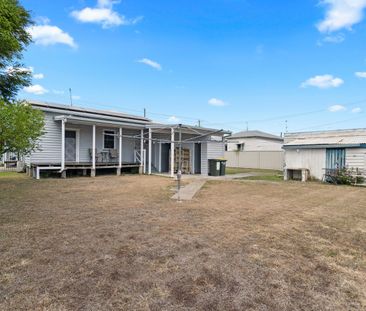 2/131 Woongarra Street, Bundaberg West, Qld 4670 - Photo 2