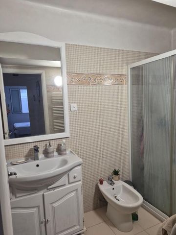 Location Appartement 3 pièces 55m² NICE 06000 - Photo 5
