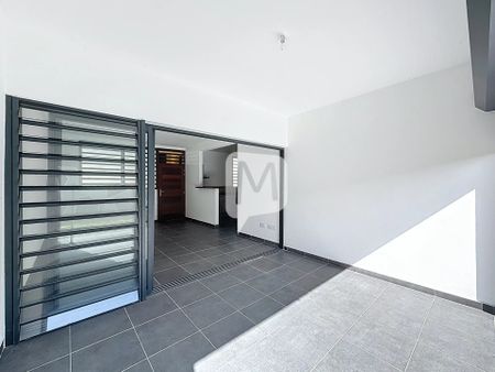 Location Appartement 3 pièces 58m² CAYENNE 97300 - Photo 2