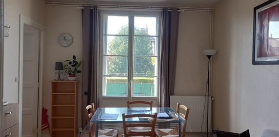 Location Appartement 3 pièces 47m² - Photo 2
