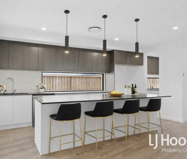 Sleek & Stylish - Contemporary Residence - Ducted Air Conditioning ... - Photo 5