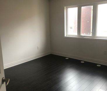 For Lease - 896 Thompson Road, Milton, Ontario - Photo 2