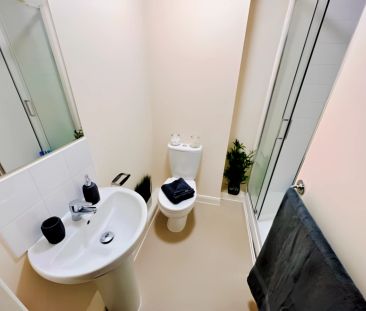 Ground Floor Deluxe En-Suite - Photo 6