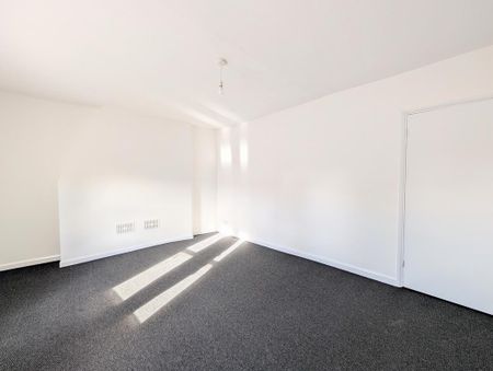 4 bedroom maisonette to rent - Photo 5