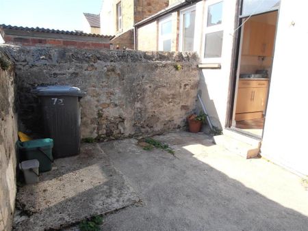 4 bedroom private hall to rent - Photo 5