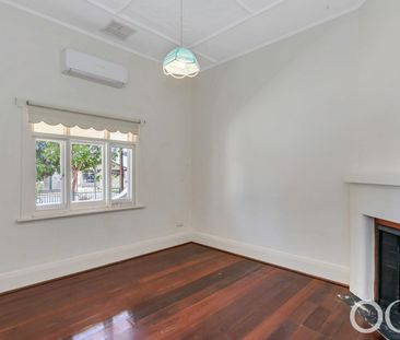 Open The Door to Character Living in Prospect - Photo 3