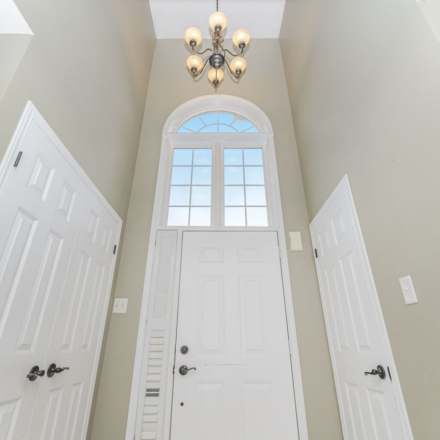 For Lease - 1395 Tobyn Drive, Burlington, Ontario - Photo 1