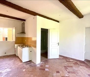 1 pièce - 29,85 m² - 2ème étage - Colocation non autorisée - Photo 4
