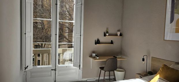 Carrer de Pau Claris, Barcelona, Catalonia 08037 - Photo 1