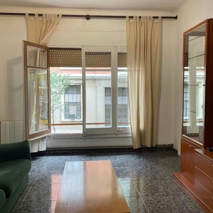 Carrer de Bordeus, Barcelona, Catalonia 08029 - Foto 1