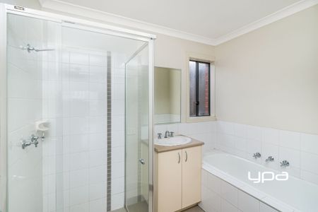 6 Raine Ct, Sunbury - Photo 4