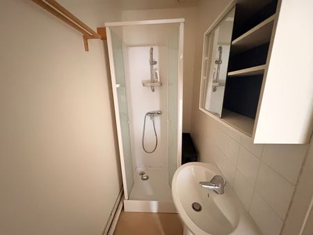 Location Appartement 2 pièces 27m² LILLE 59800 - Photo 5