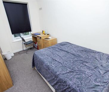 6 bedroom house to rent - Photo 2