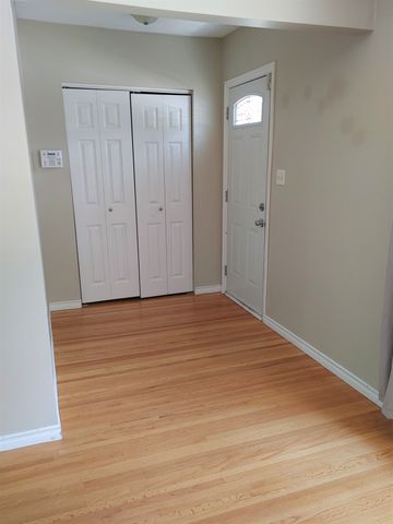 2146 Wallace 2 BEDROOMS - Photo 4