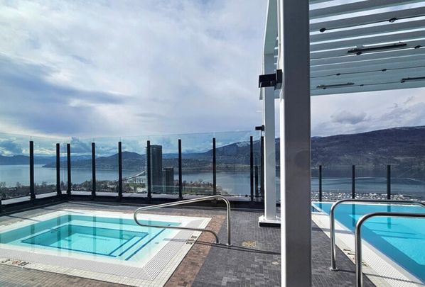 Blissful Views at Bertram – 12th Floor! - Photo 1