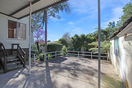 Three Bedroom House In Sought -After Location - Photo 5