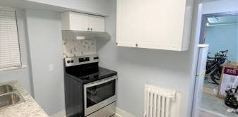 2 blocks to beautiful Kitsilano Beach, 2bed/ 1bath - Photo 2