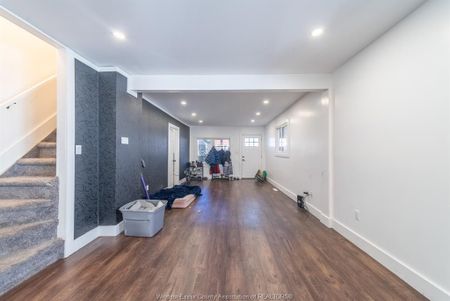 For Lease - 1354 MCKAY Avenue, Windsor, Ontario - Photo 3