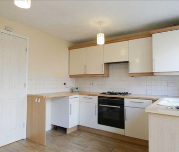 2 bedroom semi-detached house to rent - Photo 5