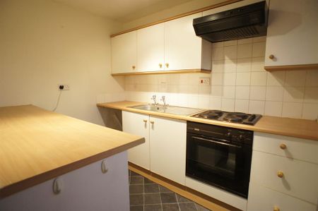 1 bedroom flat to rent - Photo 2