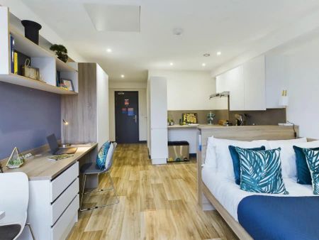 Gold Studio - Photo 4