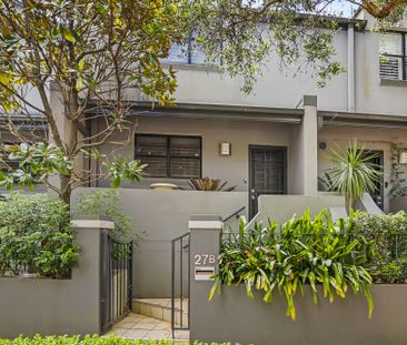 27B BEACONSFIELD ST, Beaconsfield NSW 2015 - Townhouse For Rent | D... - Photo 3