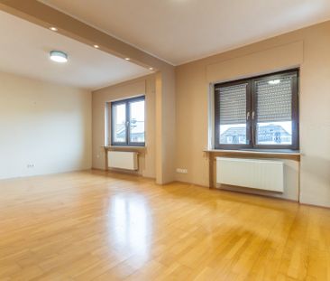 Großzügige ca. 110m² große Maisonettewohnung mit Balkon in Südausri... - Photo 1