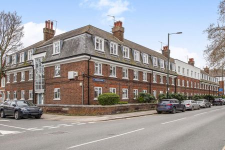 3 bedroom flat to rent - Photo 4