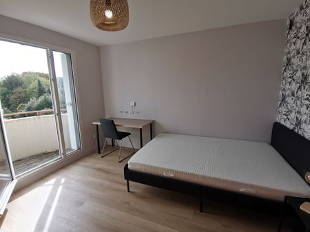 STUDIO MEUBLE ET RENOVE – PARKING – BALCON - Photo 4