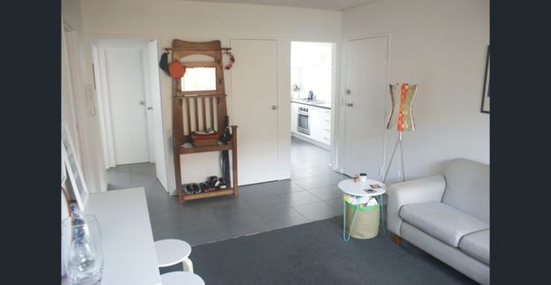 Renovated 1st floor two bedroom in Hawthorn East - Photo 1