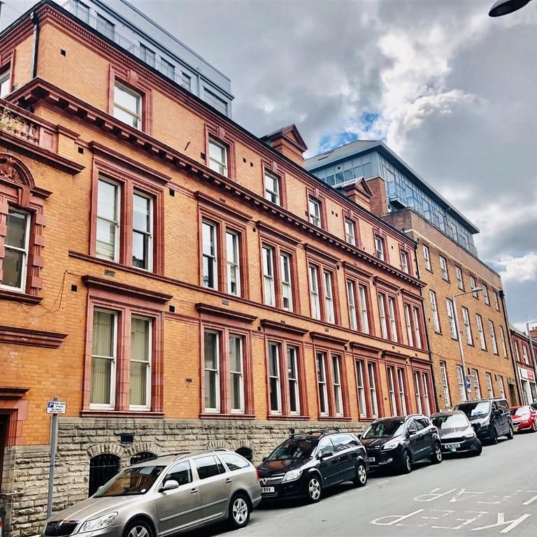 1 bedroom flat to rent - Photo 1