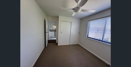 3 Bed, 2 Bath Home in Mullaway With Off-Street Parking - Photo 3