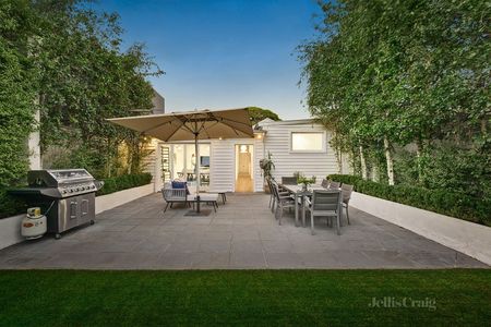 76 Andrew Street, Windsor - Photo 2