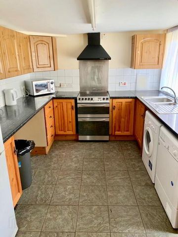 En-Suite Room 2, 115 Cavehill Road, North Belfast, BT15 5BJ - Photo 4
