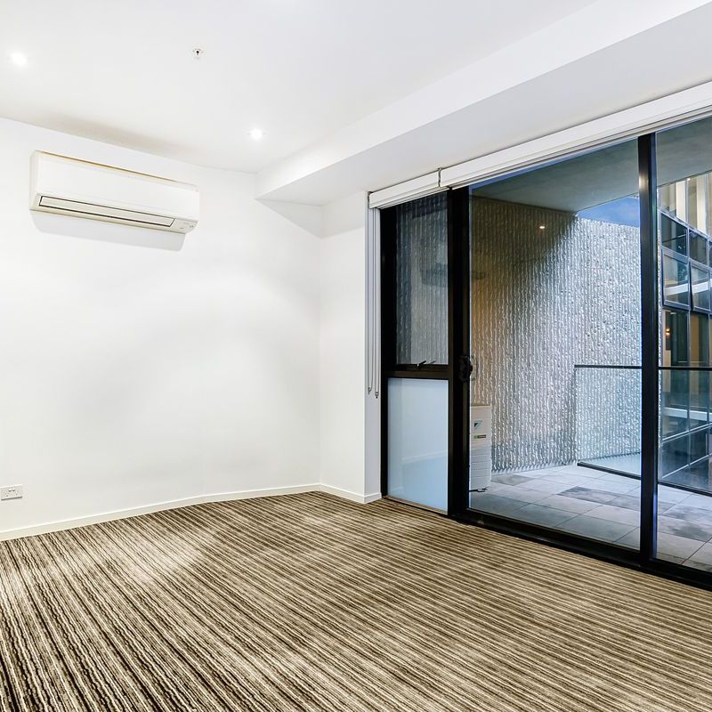 210/163 Fitzroy Street, St Kilda - Photo 1