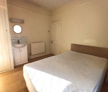 Studio to rent - Photo 6