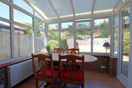 5 bedroom semi-detached house to rent - Photo 5