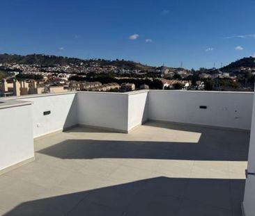 Alquiler de ático en Calle Astrea, 10 - Photo 4