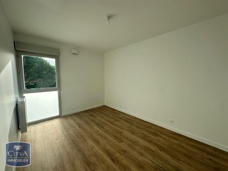 Location Appartement 3 pièces 64m² AYTRE 17440 - Photo 5