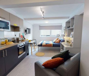 Silver Studio - Photo 1