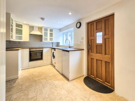 2 bedroom detached house to rent - Photo 3