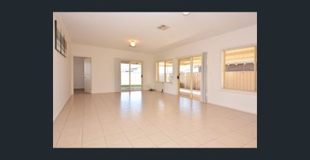 Family fun on Fitzgerald! - Photo 2